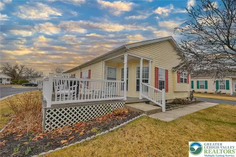 634 Winterthur Way, Forks Twp, PA 18040