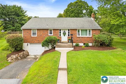 317 Locust St, Coopersburg, PA 18036