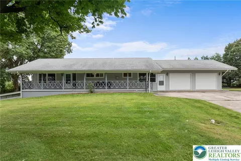 1728 Butz Rd, Breinigsville, PA 18031