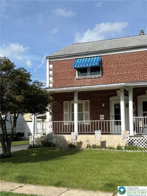 1952 S Law St, Allentown, PA 18103