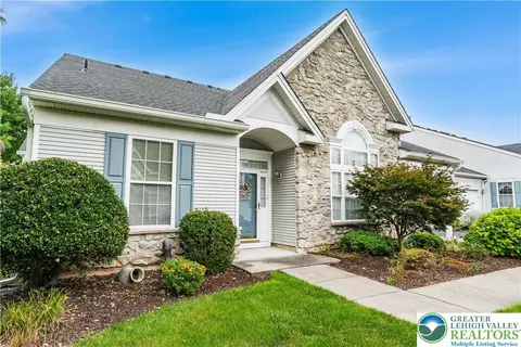 1879 Jeanine Way, Hellertown, PA 18055