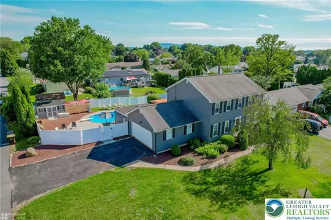 3940 Dewalt St, Bethlehem, PA 18020