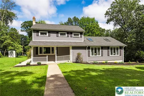 919 Million Dollar Hwy, Bangor, PA 18013