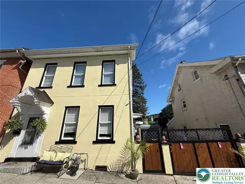 413 Pawnee St, Bethlehem, PA 18015
