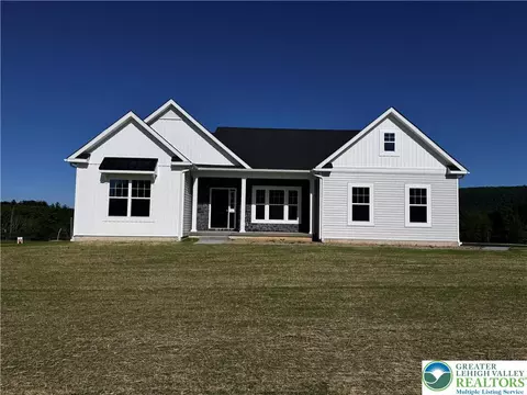 1501 Corkscrew Dr #13, Bushkill Twp, PA 18091