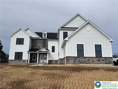 4482 Valley Green Dr #37, Whitehall Twp, PA 18064