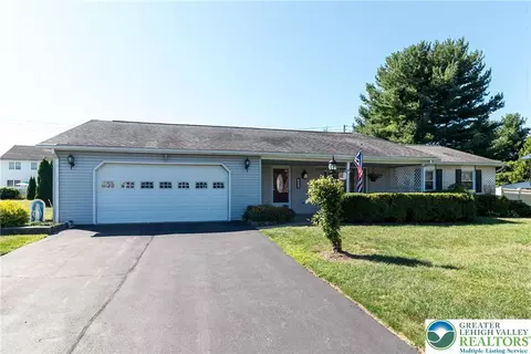 3850 Brandeis Ave, Bethlehem, PA 18020
