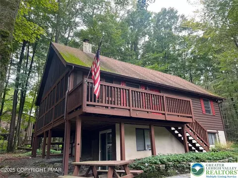 139 Lakeview Dr W, Lake Ariel, PA 18436