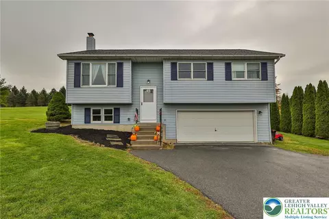 520 Sexton Rd, Nazareth, PA 18064