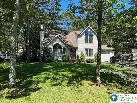 1510 Belgravia Dr, Coolbaugh Twp, PA 18466