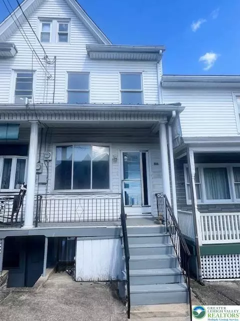 405 N Maple St, Mount Carmel, PA 17851