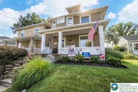 1084 Howertown Rd, Catasauqua, PA 18032