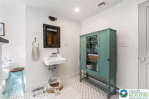 251 E Garrison St, Bethlehem, PA 18018 photo 31