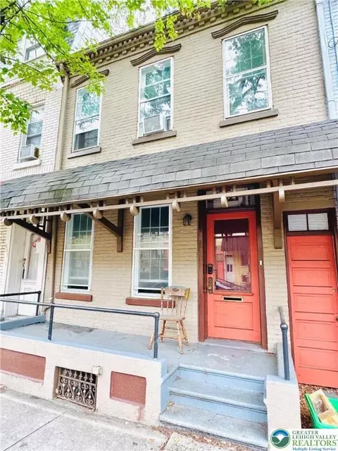 921 W Chew St, Allentown, PA 18102