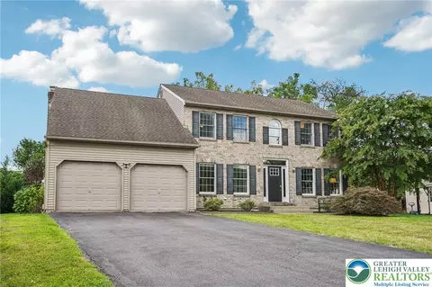 193 Wyndham Dr, Allentown, PA 18104