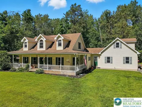 377 Institute Dr, Bangor, PA 18013