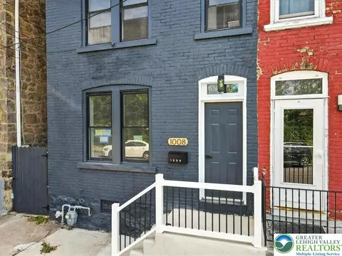 Exterior - 1008 E 3rd St, Bethlehem, PA 18015 photo 3 of 4