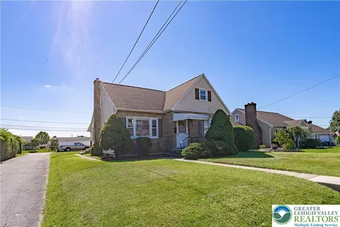 1115 Chestnut St, Coplay, PA 18037