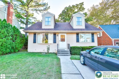 2430 S Law St, Allentown, PA 18103
