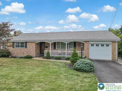 947 Coal St, Lehighton, PA 18235
