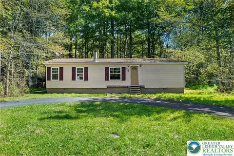 9423 Juniper Dr, Coolbaugh Twp, PA 18466