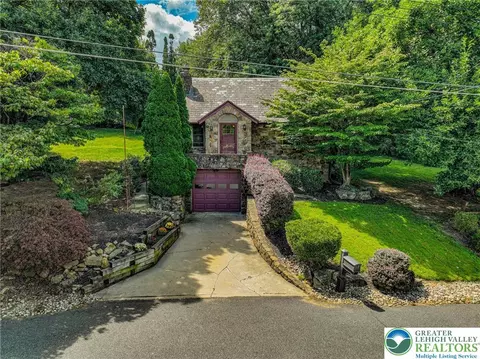 2860 Old Nazareth Rd, Easton, PA 18045