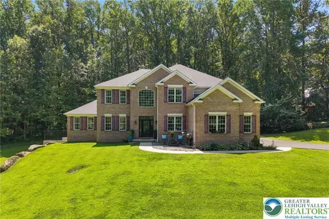 1525 Clay Ave, Quakertown, PA 18951