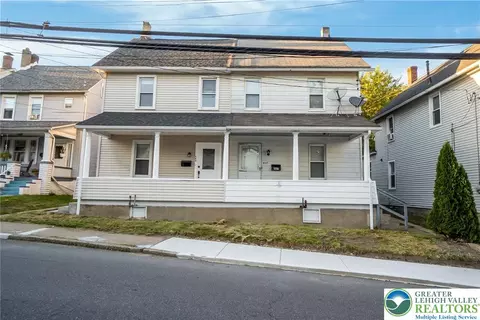 407 Pennsylvania Ave, Roseto, PA 18013