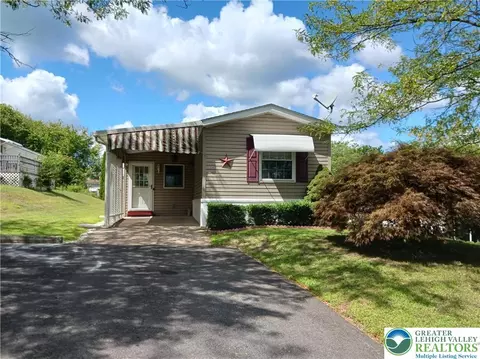 233 Independence Way, Mount Bethel, PA 18343