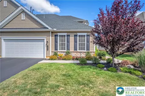 3886 Victors Way, Easton, PA 18045