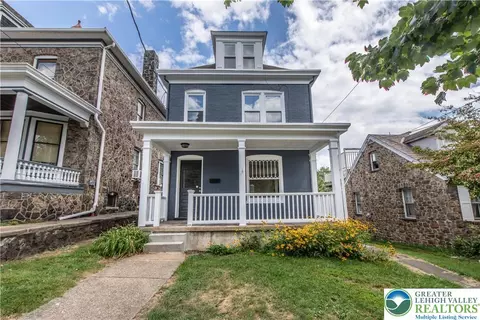 327 N 10th St, Easton, PA 18042