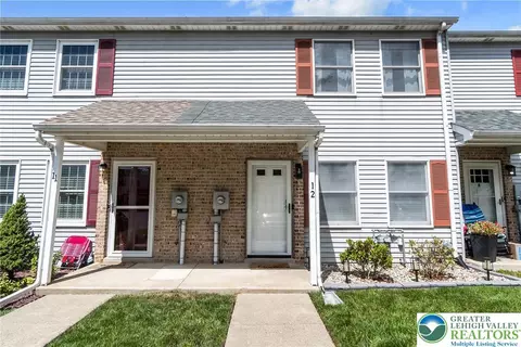 12 Fort Lee Ct, Forks Twp, PA 18040