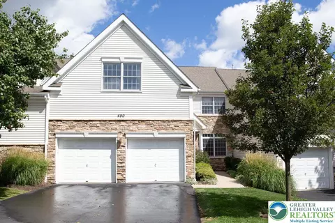 490 Inverness Cir, Williams Twp, PA 18042