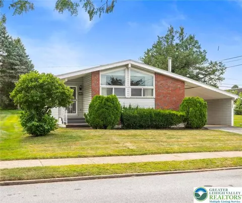 1333 Richard Ave, Bethlehem, PA 18018
