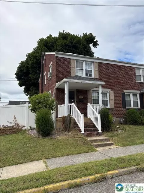 304 5th St, Fullerton, PA 18052