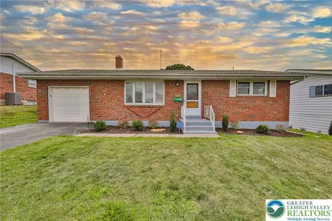 730 S 11th St S, Allentown, PA 18103