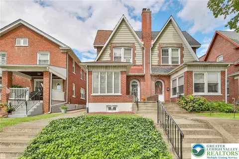 2247 Fairview Ave, Easton, PA 18042