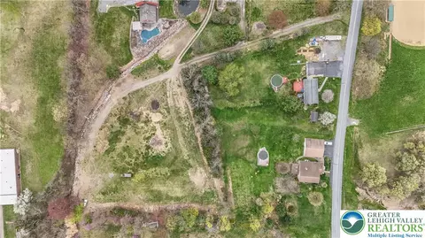 3026 Woodlane Ave, Orefield, PA 18069