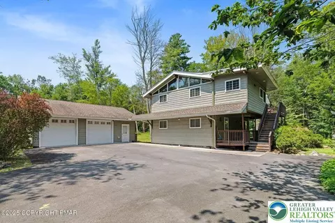 336 Sir Bradford Rd, Blakeslee, PA 18610