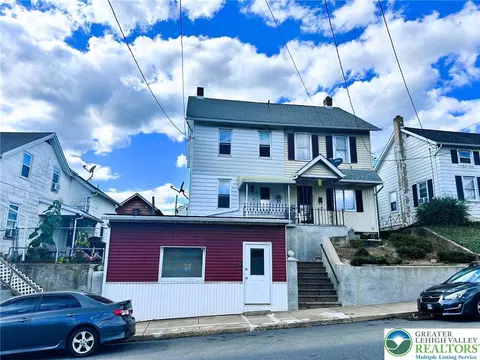 4453 Main St, Egypt, PA 18052