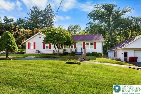 2058 Arndt Rd, Forks Twp, PA 18040