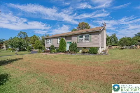 119 N Hills Rd, Barto, PA 19504