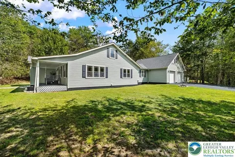 3191 Sussex Dr, Coolbaugh Twp, PA 18466