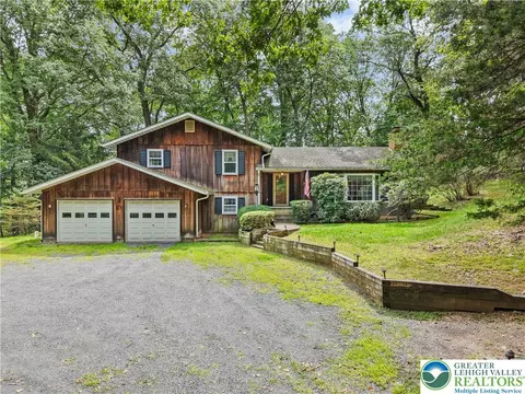 424 Kintner Rd, Kintnersville, PA 18930