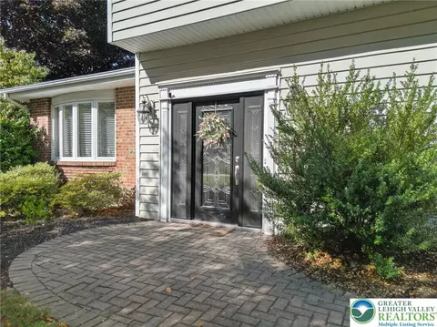 2525 Fox Rd, Bath, PA 18014 photo 3