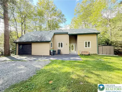 1225 Kilmer Dr, Coolbaugh Twp, PA 18466