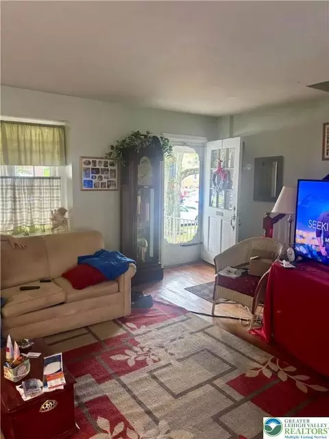 Entry Way - 1145 Gregg Ave, Reading, PA 19607 photo 1 of 2