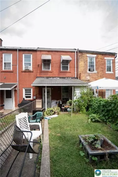 754 E 5th St, Bethlehem, PA 18015 photo 4