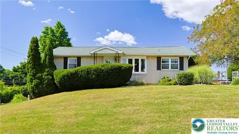 1100 Highland St, Fullerton, PA 18052