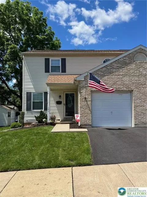 101 E George St, Emmaus, PA 18049